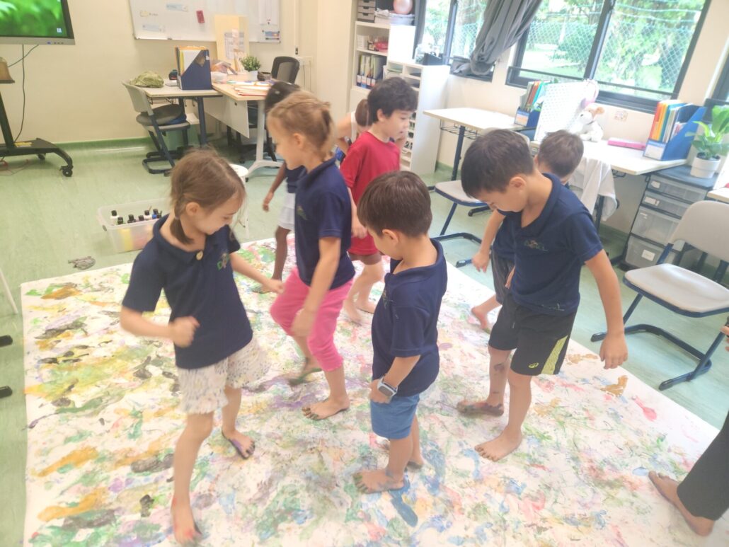 Warum einer barfuß kommt (1)